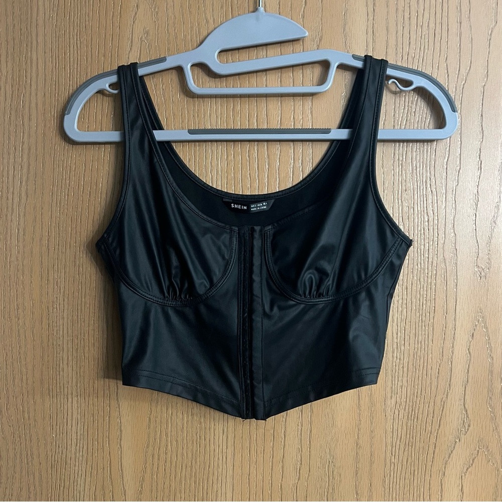 SHEIN Black Crop Top